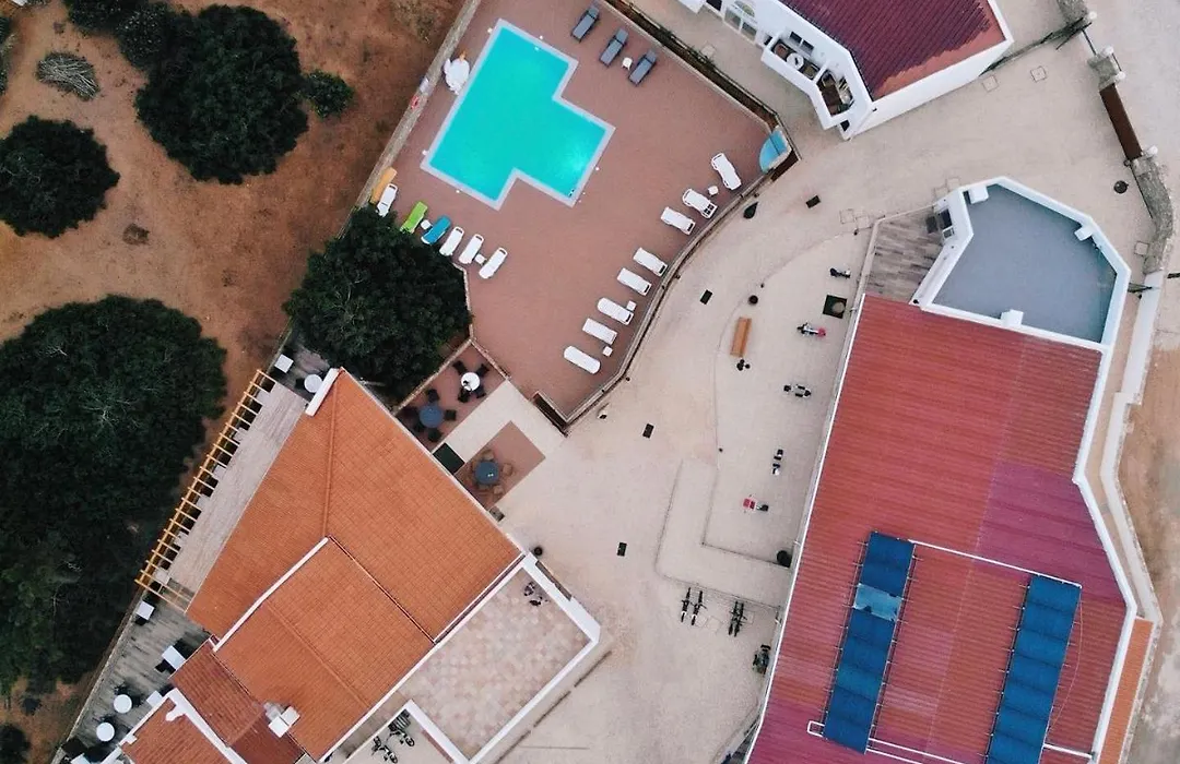 Sagres Sun Stay - Surf Camp & Hostel-1