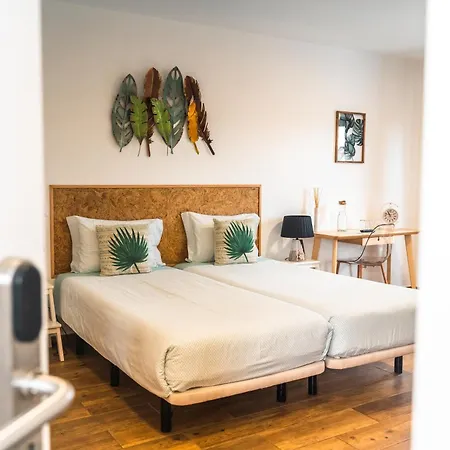 Sagres Sun Stay - Surf Camp & Hostel-3